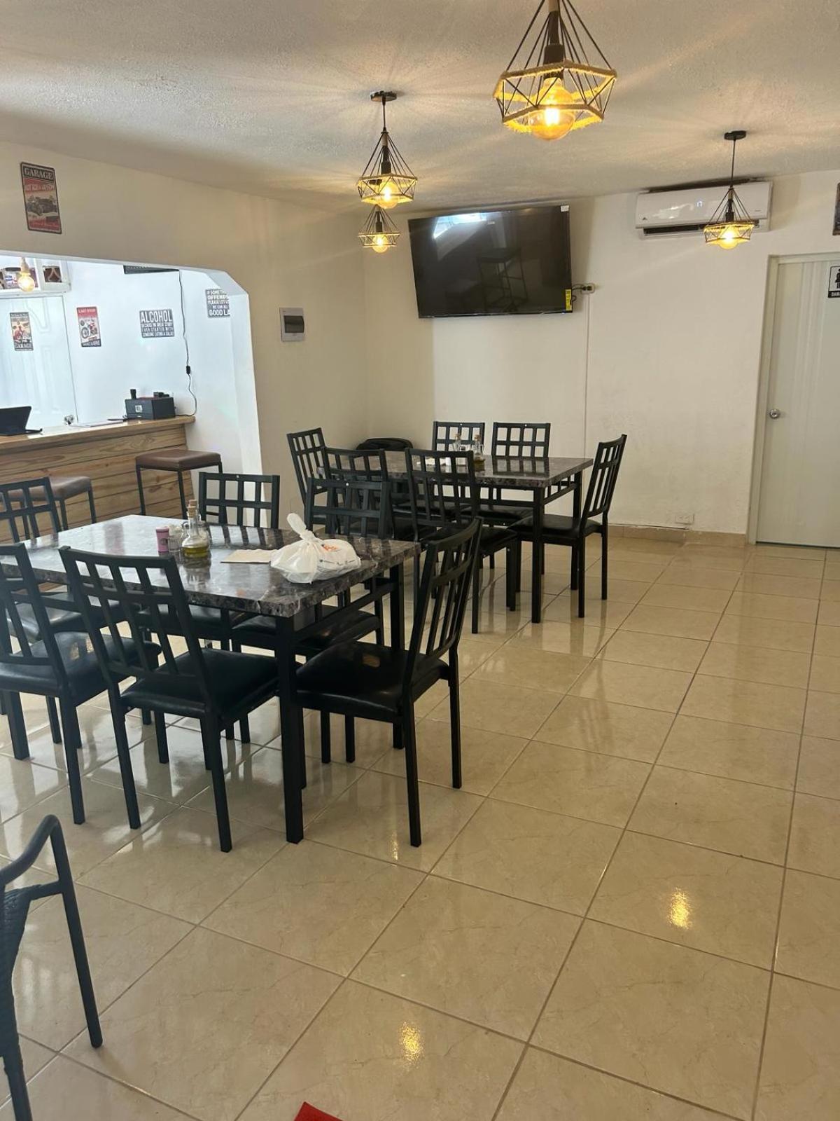 Hillmon'S Hotel Bar Lounge Sosúa Zewnętrze zdjęcie